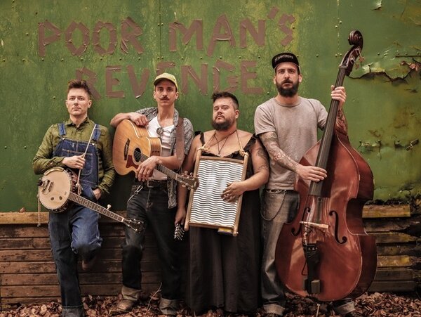 Poor Man’s Revenge sind mit Banjo, Gitarre, Kontrabass und Waschbrett live im Q.