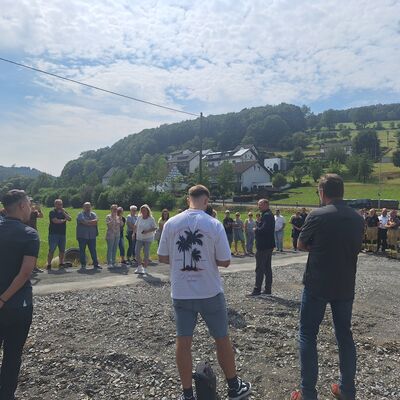 Bild vergr&ouml;&szlig;ern: Spatenstich FWGH Oberes Siegtal (4)