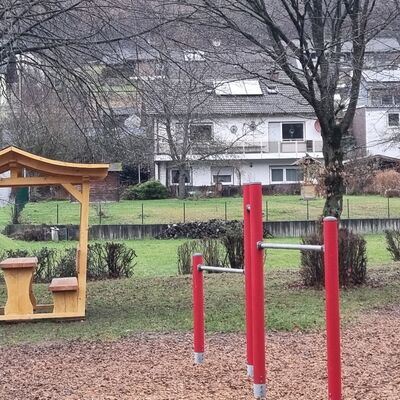 Bild vergr&ouml;&szlig;ern: Sitzgruppe Grissenbach (2)