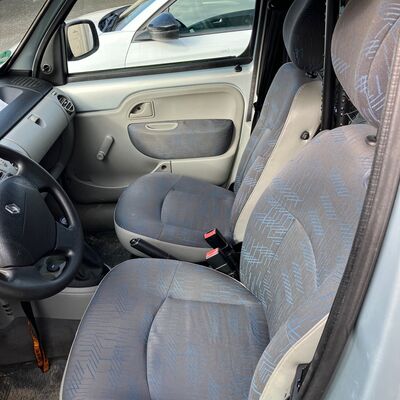 Bild vergr&ouml;&szlig;ern: Renault Kangoo