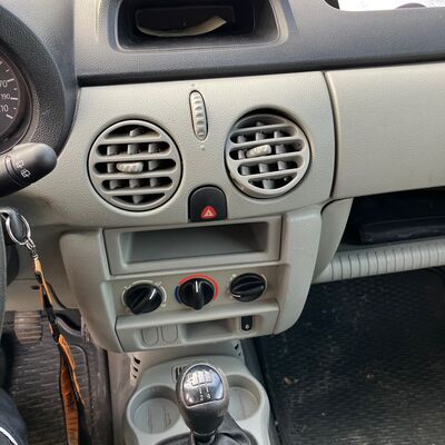 Bild vergr&ouml;&szlig;ern: Renault Kangoo